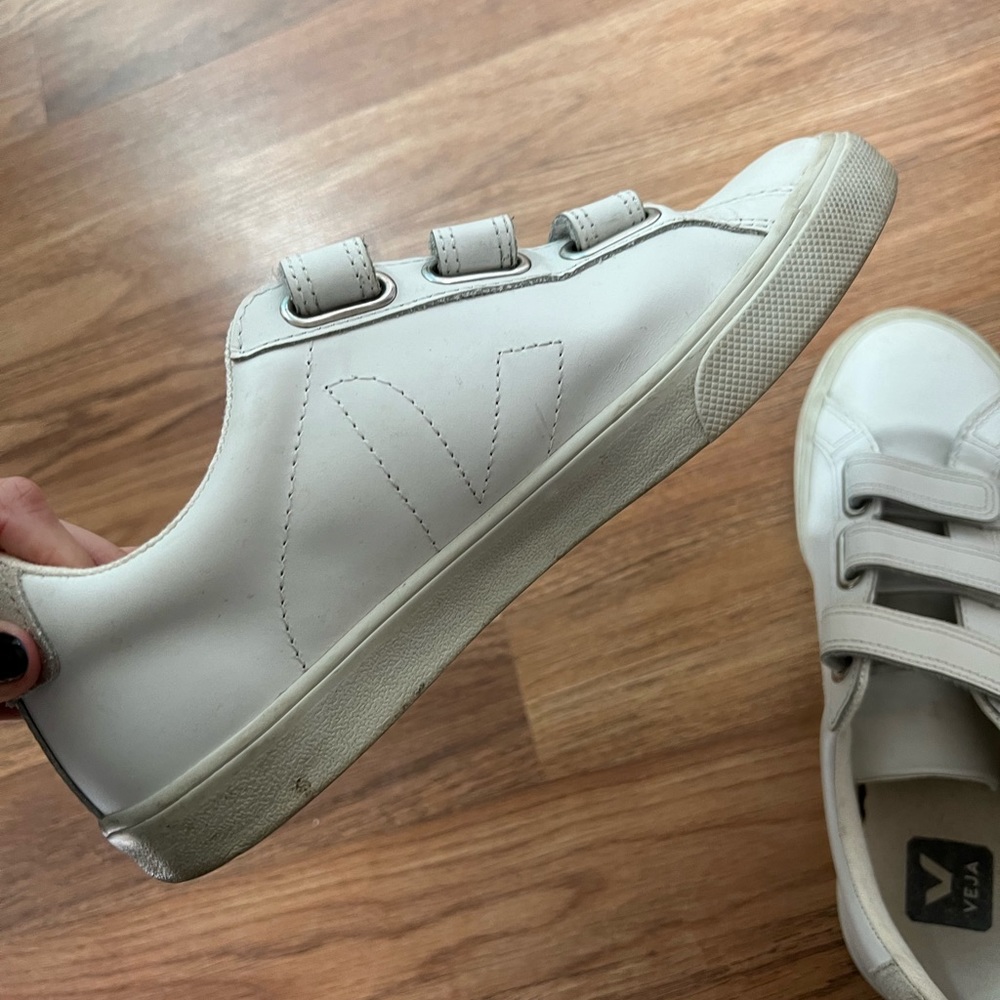 Vera Velcro sneakers